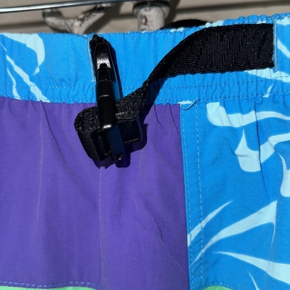 Nike swim trunks small NeW Multicolor Patchwork Shorts volleyball athletic - Picture 4 of 9